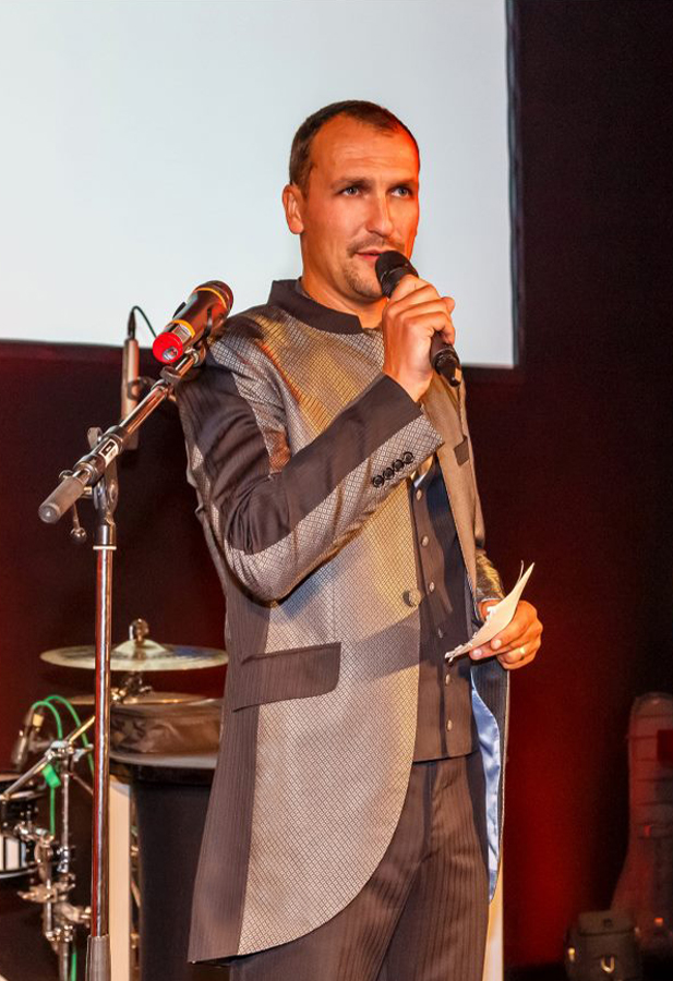 Adam Nedvídek | moderátor